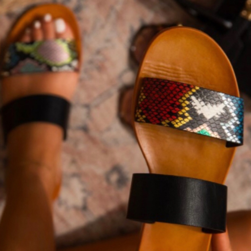 Snake Print Double Band Strappy Flat Sandals - Picture 3 of 7